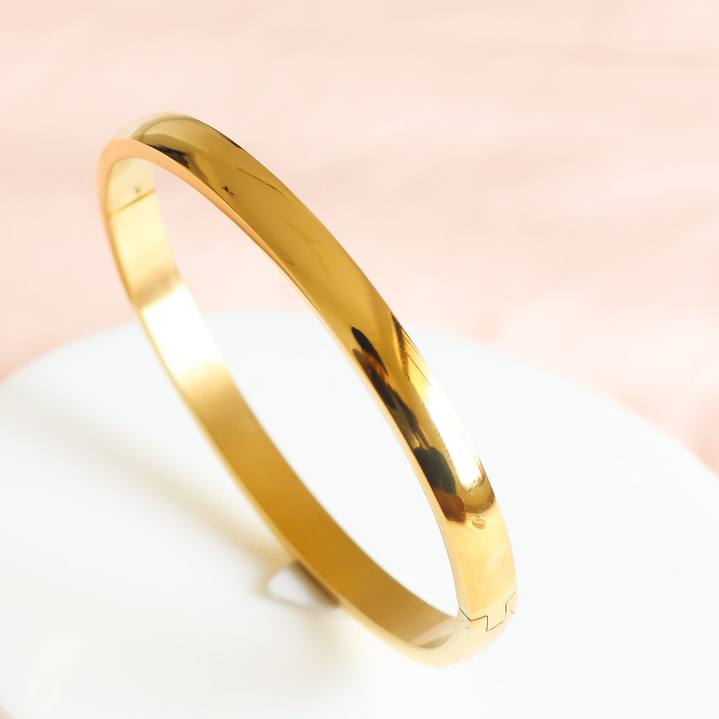 Classic Gold Bangle