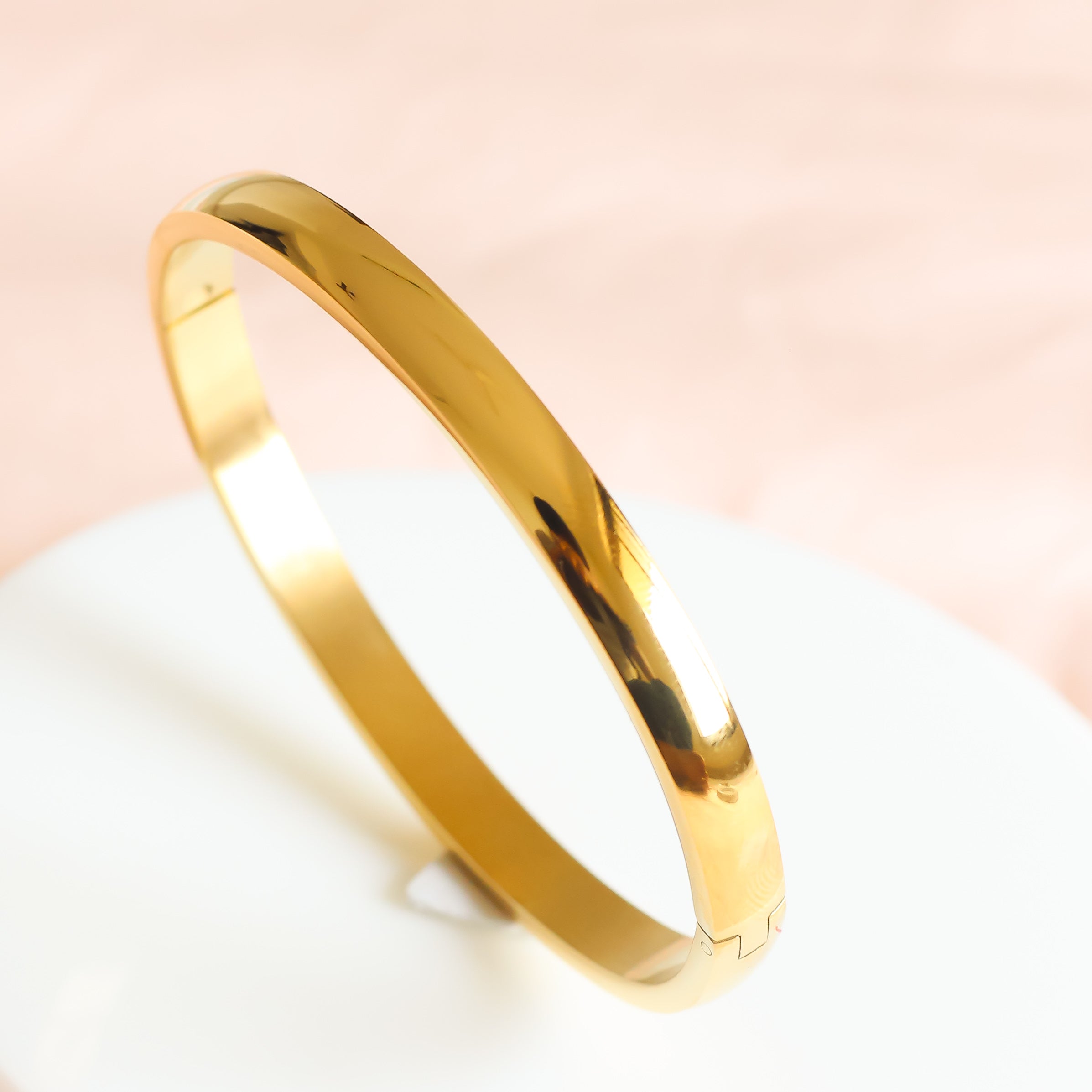 Classic Gold Bangle
