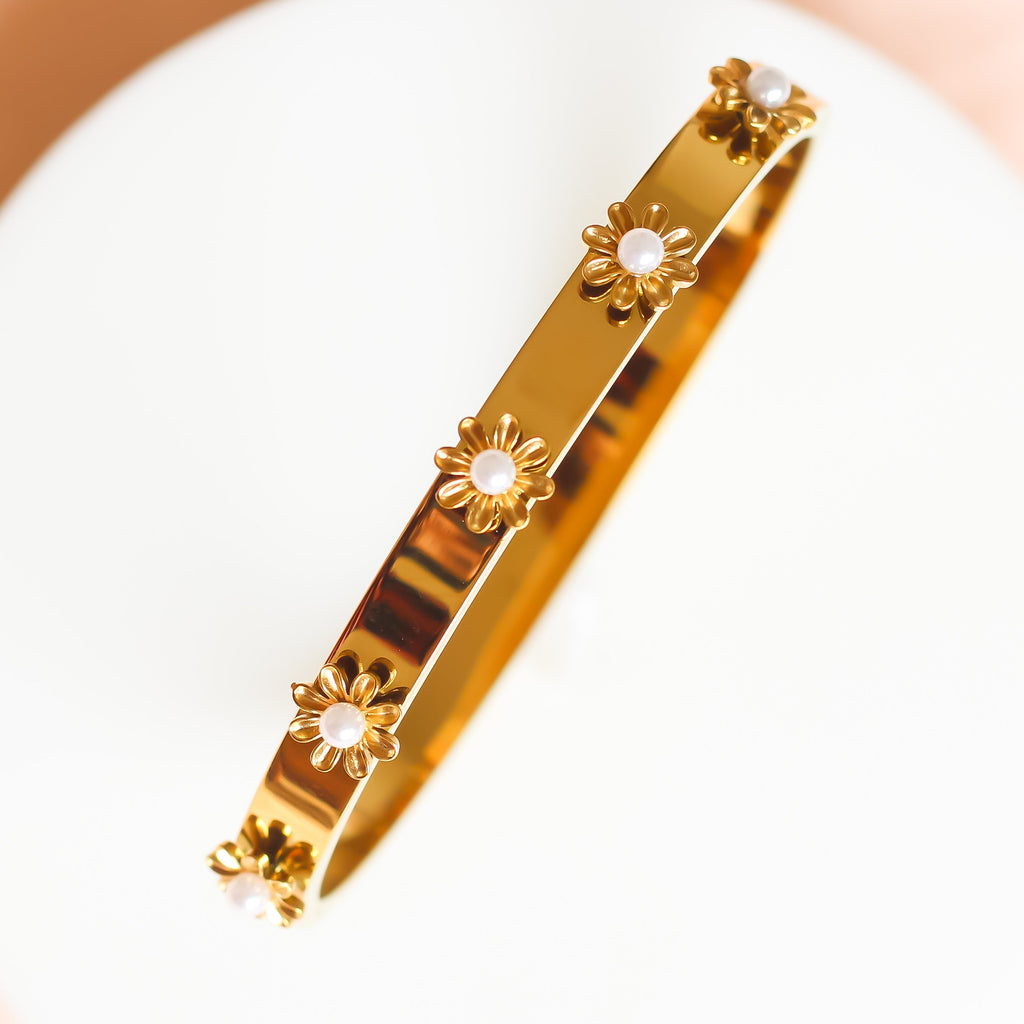 Flower Bead Bracelet