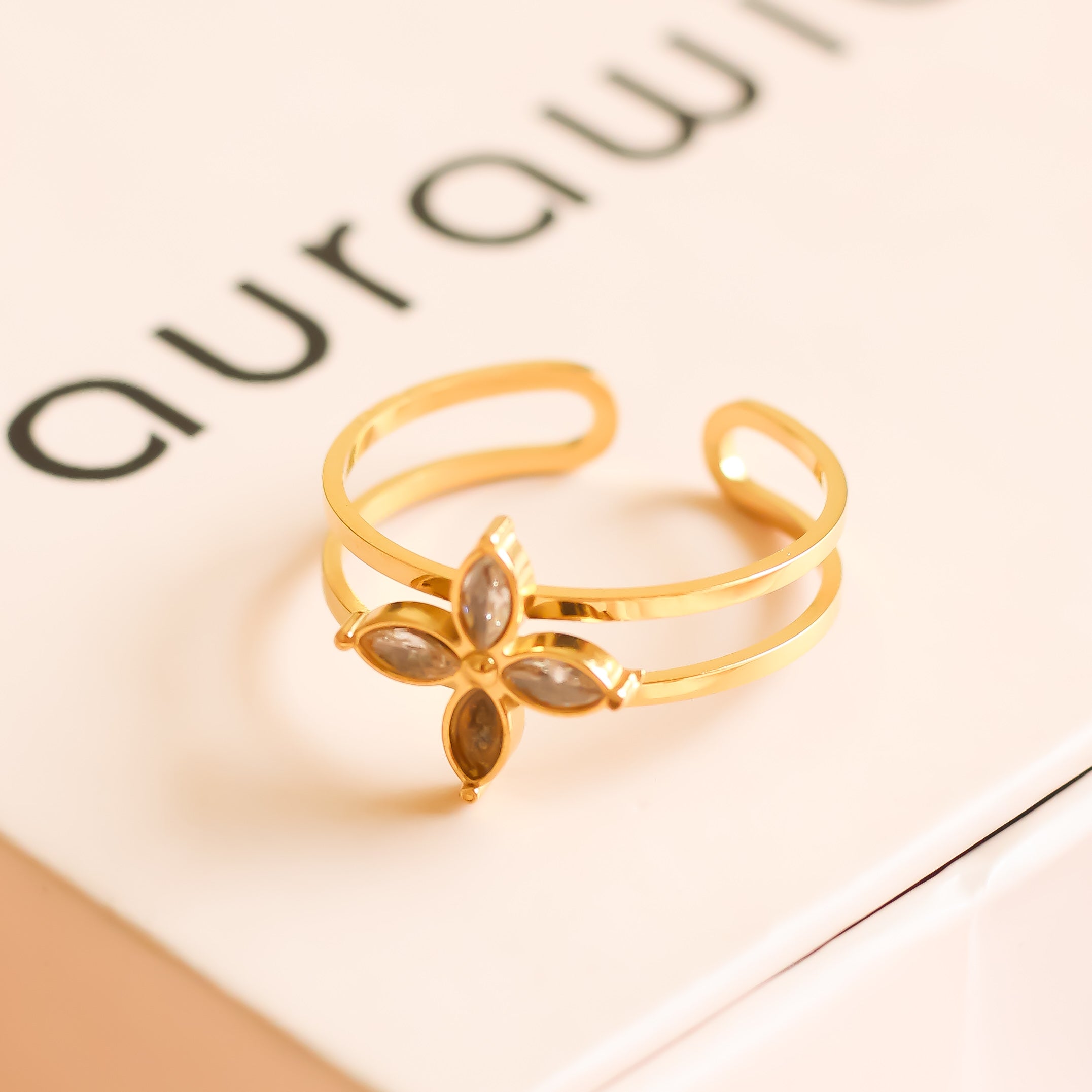 Lily Ring | Adjustable