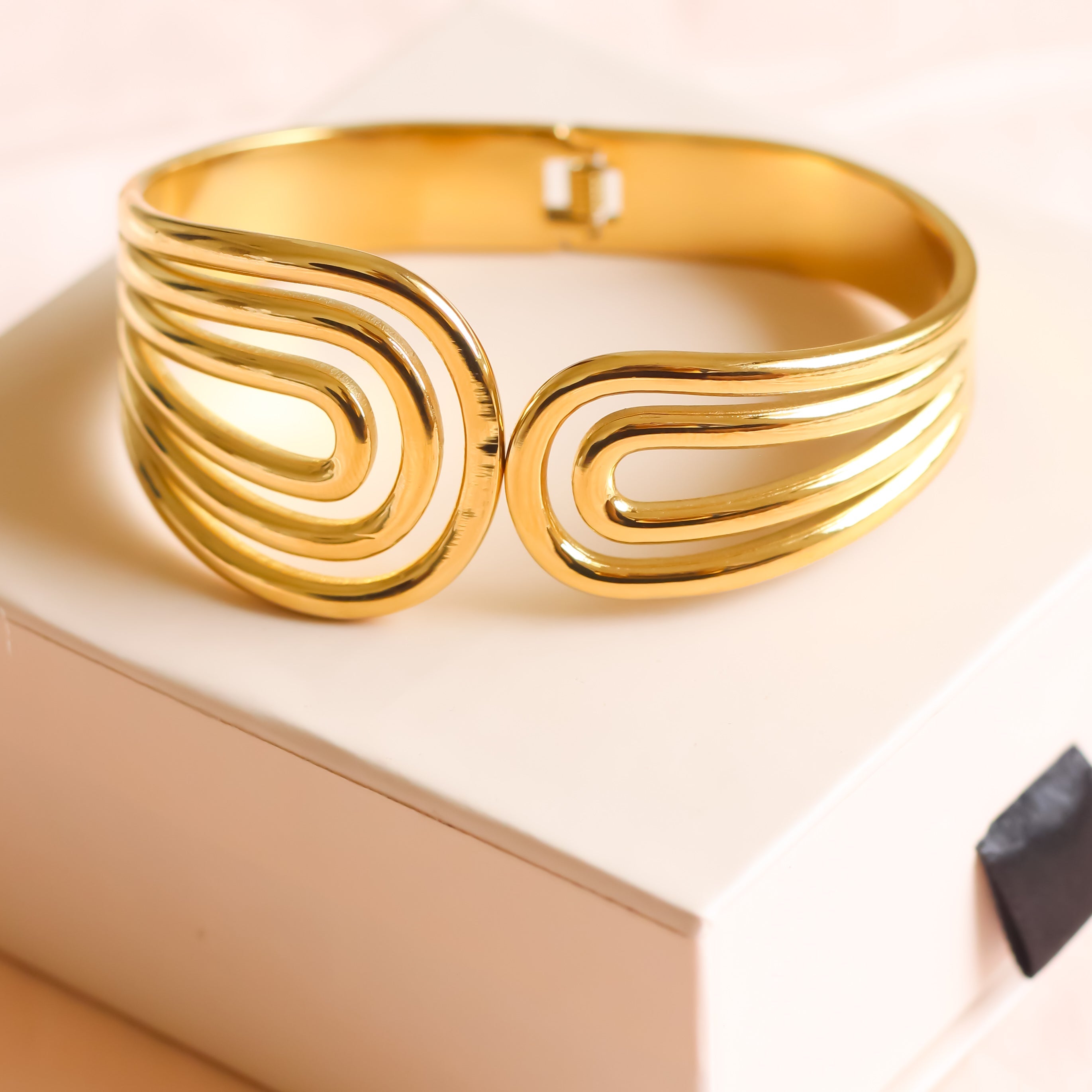 Tahia Bracelet | Open Cuff Bracelet