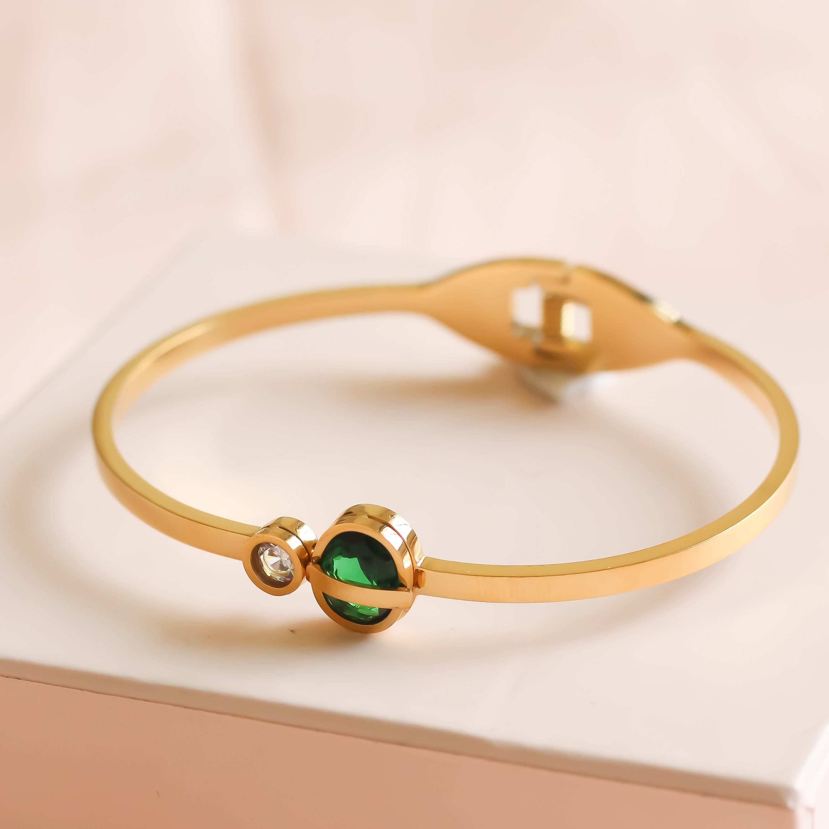 Emerald Sleek Bracelet