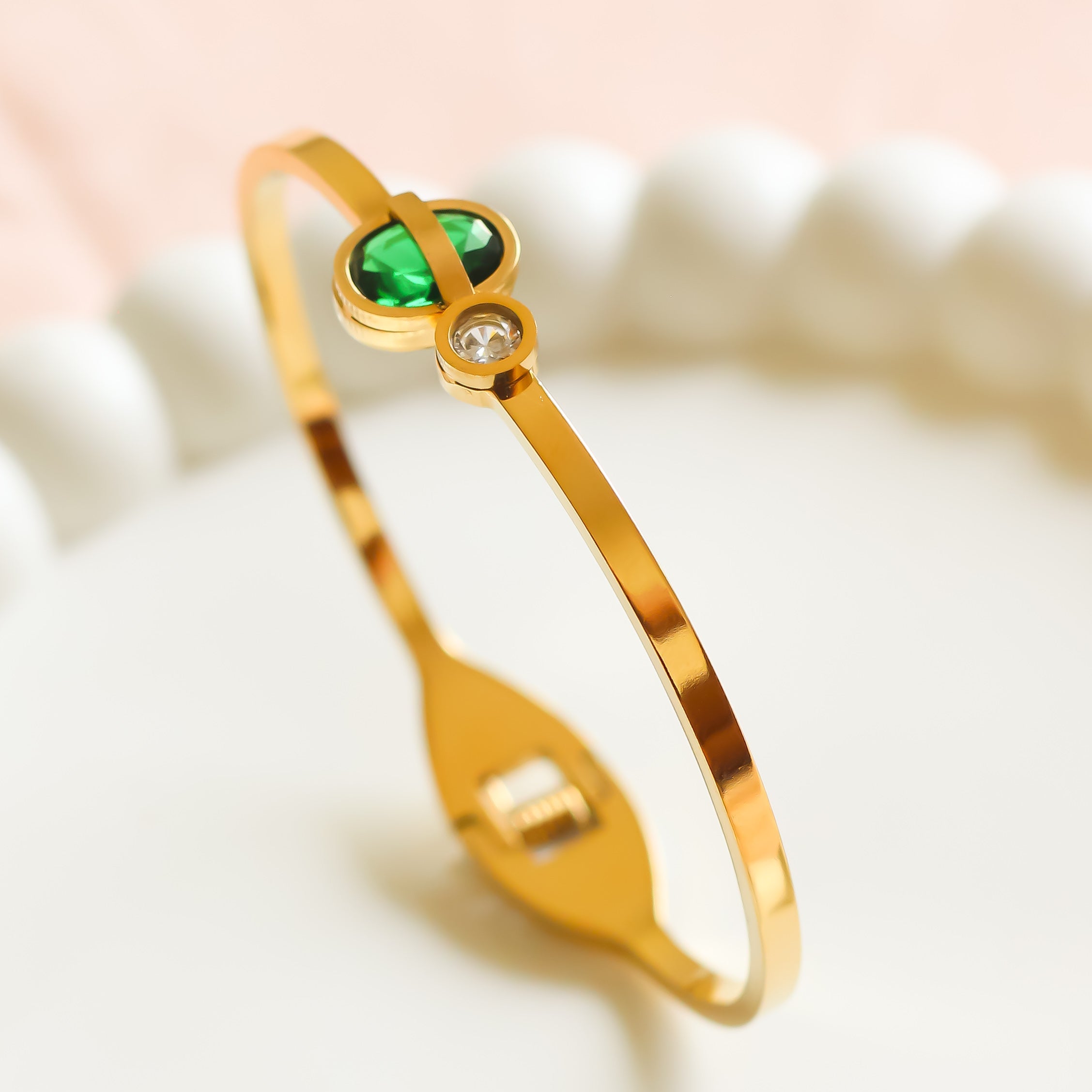 Emerald Sleek Bracelet