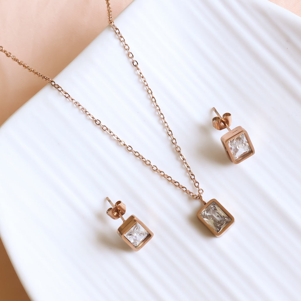 Classy Crystal Set Of 2